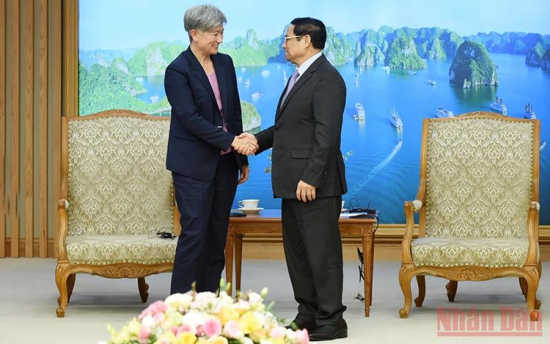 Thủ tướng Phạm Minh Chính đón Bộ trưởng Ngoại giao Australia Penny Wong. (Ảnh: Trần Hải)