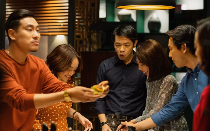 Phim Tiệc trăng máu đạt doanh thu gần 200 tỷ đồng.