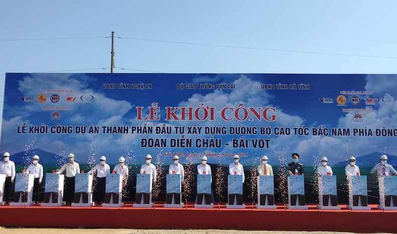 Khởi công dự án đường cao tốc đoạn Diễn Châu - Bãi Vọt