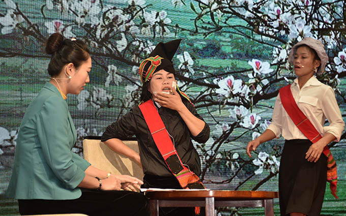 Một tiểu phẩm về vấn đề bạo lực giới (Ảnh: Care International Việt Nam).