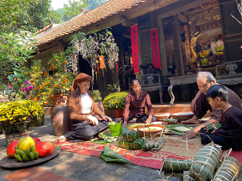 Làng cổ Đường Lâm là một trong những địa chỉ nhiều người du xuân trong dịp Tết Nhâm Dần.