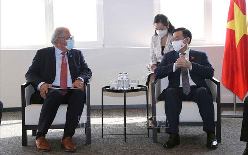 Chủ tịch Quốc hội Vương Đình Huệ tiếp lãnh đạo Tập đoàn Deme.