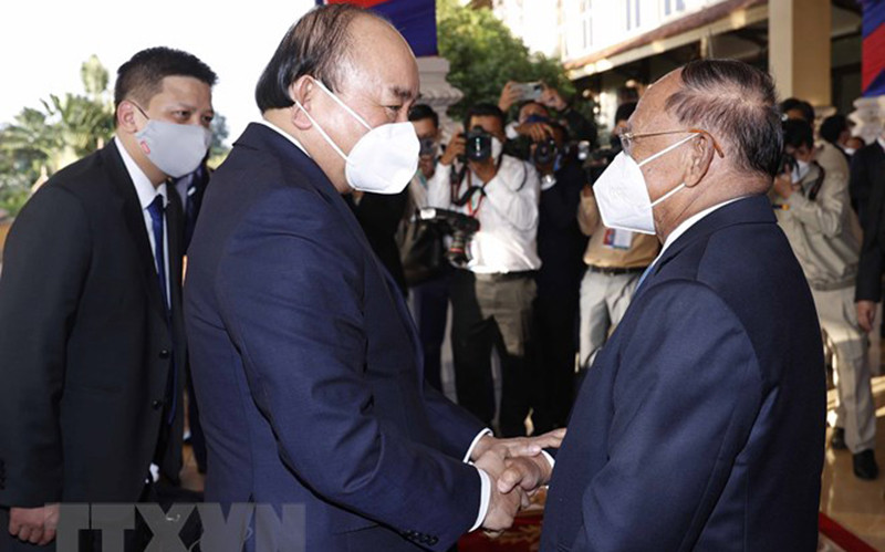 Chủ tịch nước Nguyễn Xuân Phúc hội kiến Chủ tịch Quốc hội Campuchia Heng Samrin.