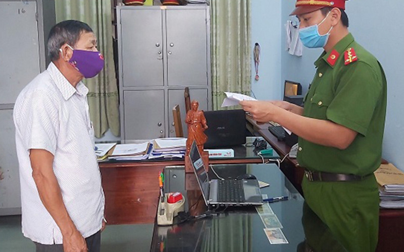 Đối tượng tại cơ quan công an.