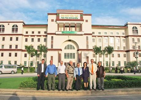 Giảng đường chính trường đại học Tân Tạo