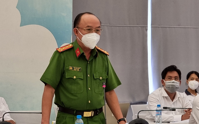 Lãnh đạo Công an tỉnh Bình Dương thông tin vụ việc. 