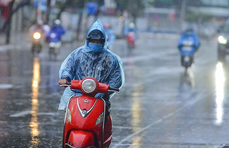 Khu vực Hà Nội từ đêm 31/3-1/4 có mưa rào và dông, trời chuyển rét. (Ảnh minh họa)