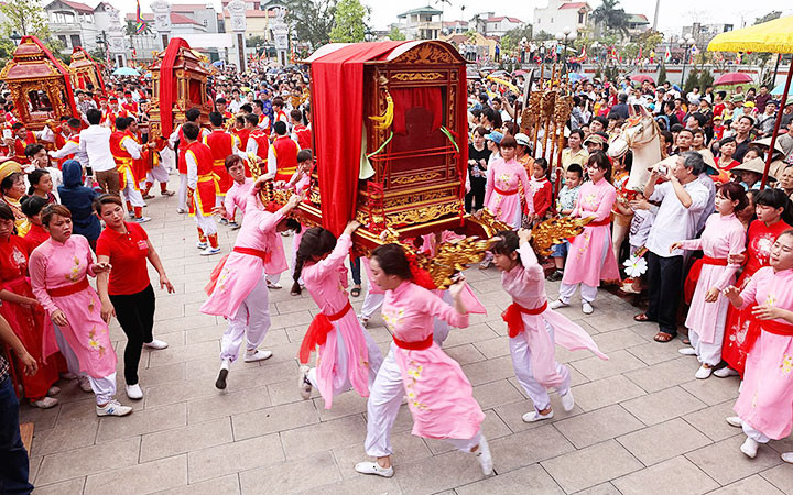 Lễ hội mùa xuân (Ảnh chụp trước khi có dịch Covid-19). Ảnh: LÊ BÍCH