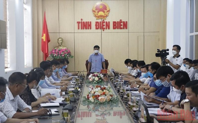 Lãnh đạo UBND tỉnh Điện Biên đối thoại với Hiệp hội doanh nghiệp tỉnh.