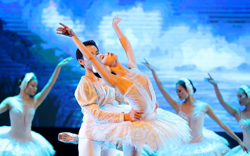 Các diễn viên múa phải được đào tạo liên tục trong nhiều năm mới có thể làm nghề. Ảnh: HỌC VIỆN MÚA VIỆT NAM