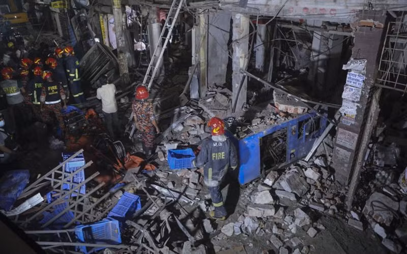 Hiện trường vụ nổ. (Ảnh: AP)