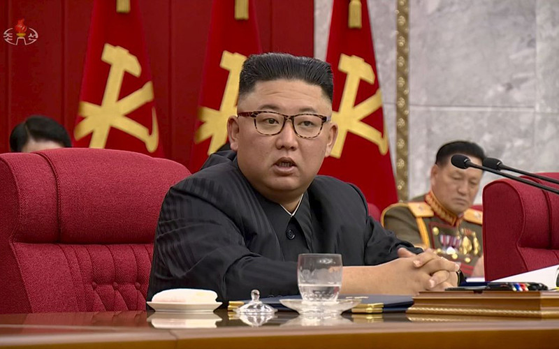 Nhà lãnh đạo Triều Tiên Kim Jong-un tại Đại hội lần thứ VIII Đảng Lao động Triều Tiên, ngày 16/6/2021. (Ảnh: KRT TV/Reuters)