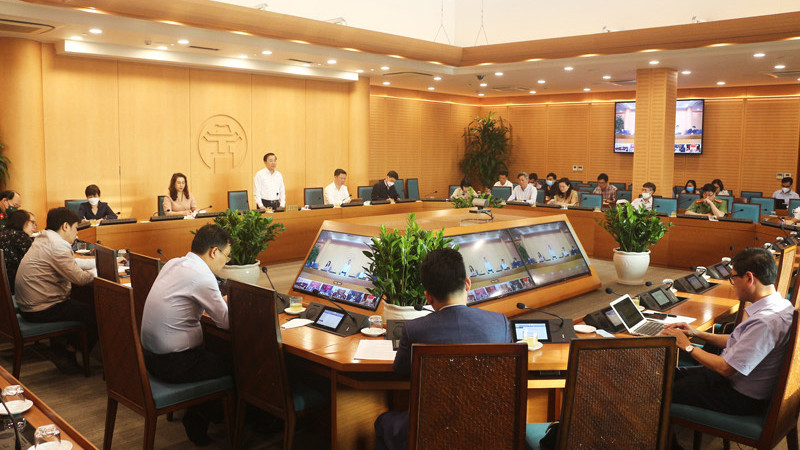 Quang cảnh cuộc họp.