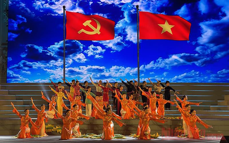 Tiết mục mở màn chương trình.