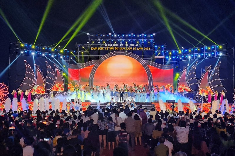 Khai mạc Lễ hội du lịch Cửa Lò năm 2022.