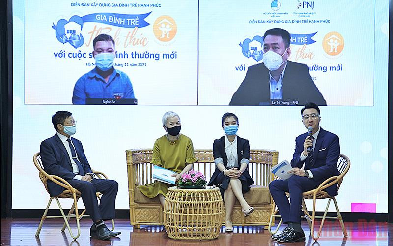 Các chuyên gia, đại biểu chia sẻ ý kiến tại Diễn đàn.