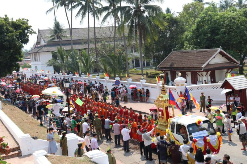 Đời sống vật chất và tinh thần của người dân Lào ngày càng được nâng cao.