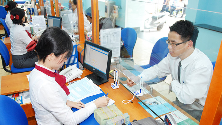 Kênh huy động vốn qua thị trường trái phiếu giúp giảm bớt gánh nặng cho hệ thống ngân hàng. Ảnh: NAM ANH