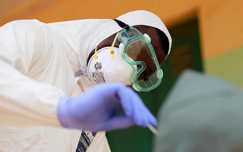 Tính đến sáng ngày 22-8, tổng số ca bệnh Covid-19 ghi nhận trên toàn thế giới đã vượt mốc 23 triệu ca. Ảnh: Reuters