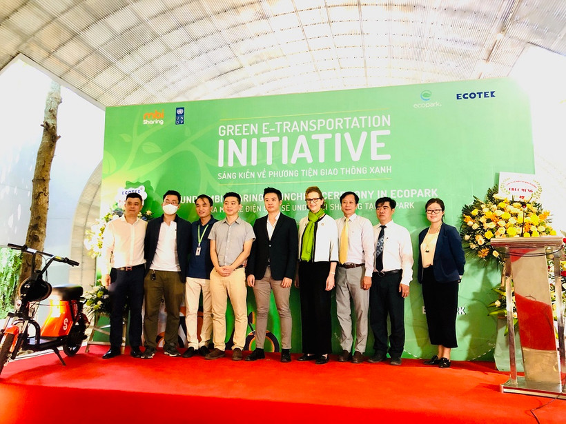 Lễ công bố Sáng kiến giao thông điện xanh tại Ecopark.