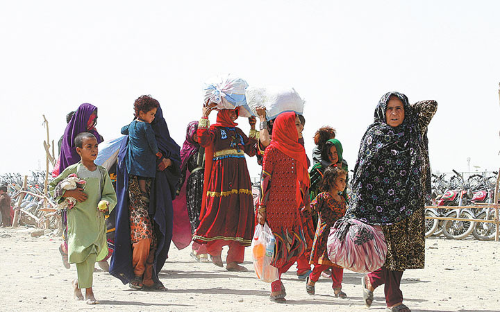 Người tị nạn Afghanistan ở khu vực biên giới Pakistan.