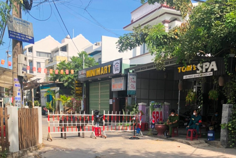 Hội An kiểm soát người dân ra vào thành phố.