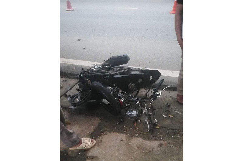 Hiện trường vụ tai nạn giao thông khiến ba người tử vong.