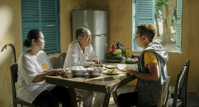 Cảnh trong phim 30 chưa phải Tết của đạo diễn Nguyễn Quang Huy.