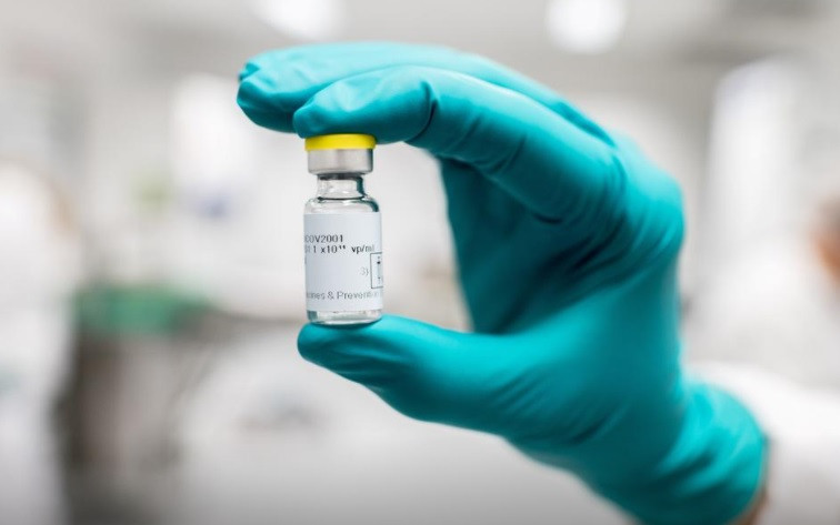 Một lọ vaccine ngừa Covid-19 của Johnson & Johnson. Ảnh: Reuters.