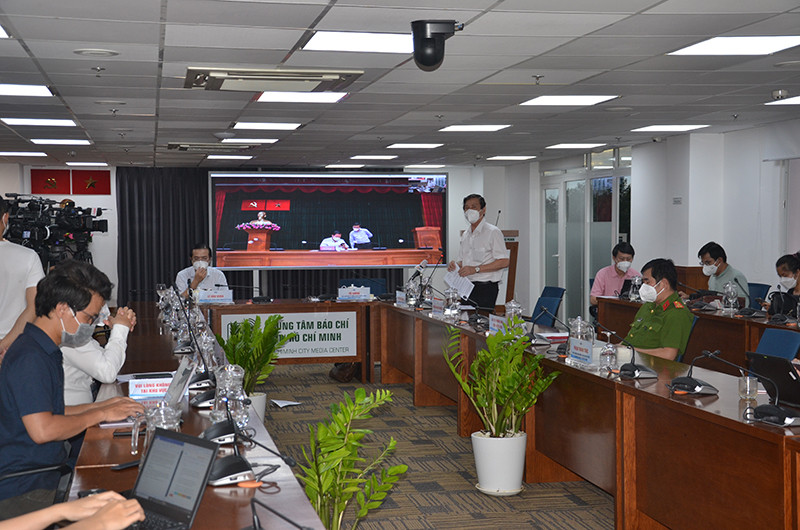 Toàn cảnh cuộc họp.