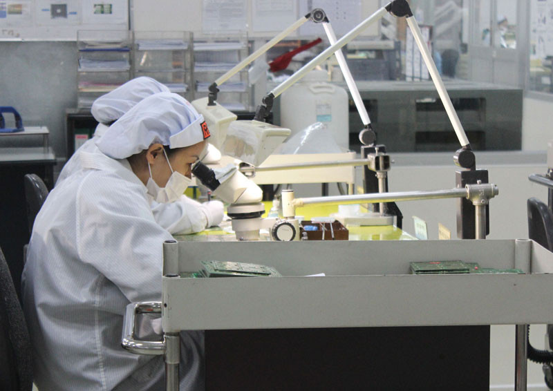 Hoạt động sản xuất tại 1 doanh nghiệp FDI ở Đồng Nai.