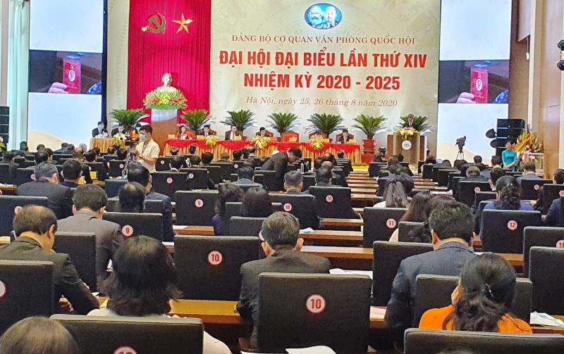 Toàn thể Đại hội. 