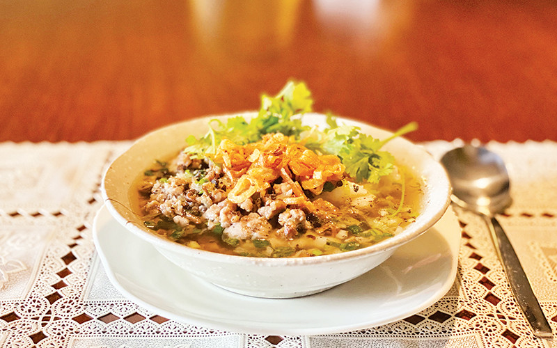 Cái nắng xôn xao