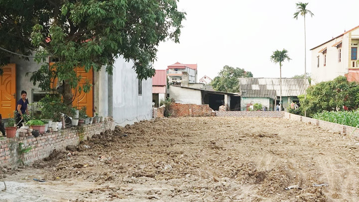 Đất vùng ven đang được các nhà đầu tư quan tâm. Ảnh: NGUYỆT ANH