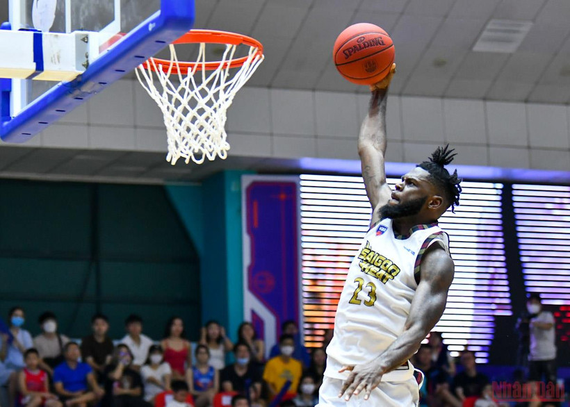 Saigon Heat ghi được bảy điểm trong hiệp một đều nhờ công Alonzo Stafford. 