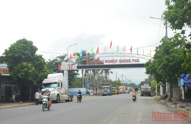 Doanh nghiệp tại Khu công nghiệp Quảng Phú trở lại hoạt động bình thường. 