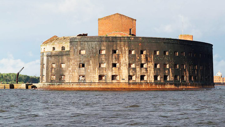 Pháo đài lịch sử tại Saint Petersburg. Ảnh: TASS