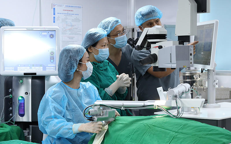 Hệ thống máy mới giúp người bệnh hồi phục thị lực nhanh hơn. 