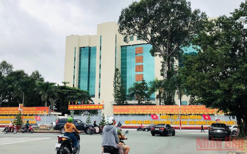 Sở Nội vụ tỉnh Đồng Nai nằm trong tòa nhà trụ sở UBND tỉnh Đồng Nai.