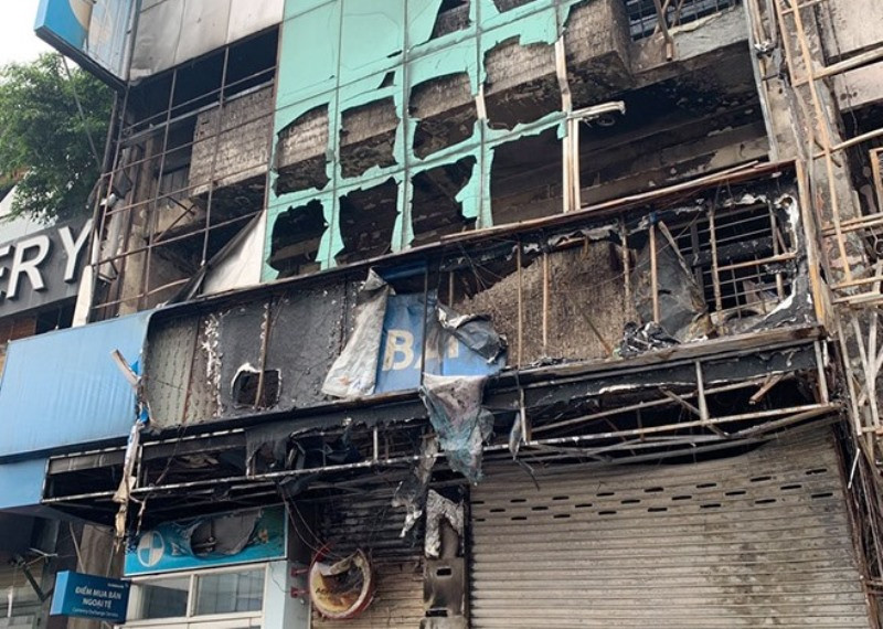 Hiện trường vụ cháy do Long châm lửa đốt dây diện.
