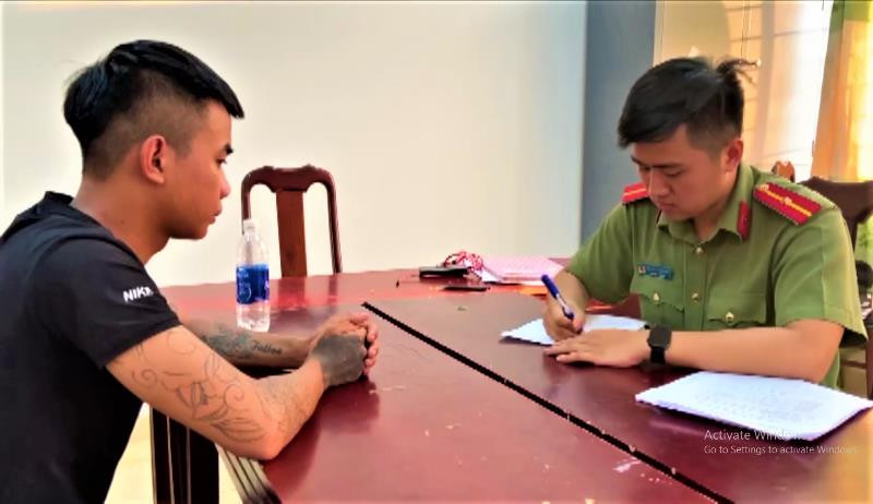 Đối tượng Trương Quang Tiến tại Công an huyện Krông Búk.