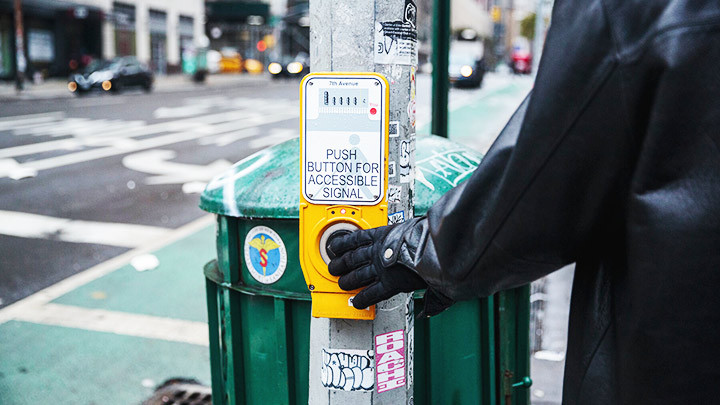 Một thiết bị A.P.S. trên đường phố New York. Ảnh: NYTIMES