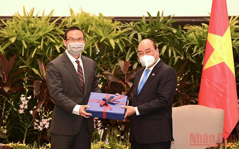 Chủ tịch nước Nguyễn Xuân Phúc tiếp ông Ming Maa, Chủ tịch Tập đoàn Grab.