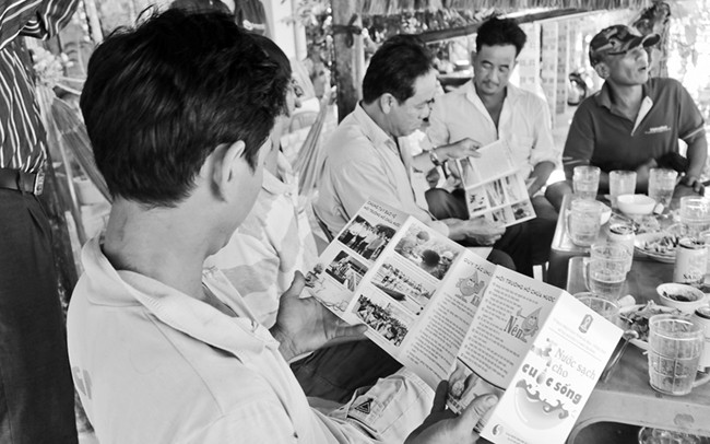 Tuyên truyền nâng cao nhận thức cho người dân về bảo vệ nguồn nước sạch và hồ chứa nước trên địa bàn.