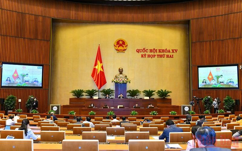 Toàn cảnh phiên họp của Quốc hội chiều 27/10. (Ảnh: LINH NGUYÊN)