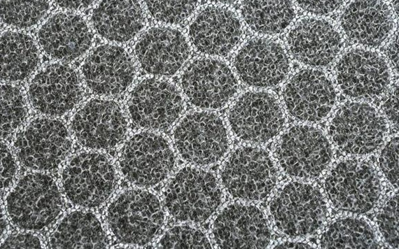 Bộ lọc bọt Niken bắt, xử lý và tiêu diệt virus SARS-CoV-2 và các mầm bệnh khác.