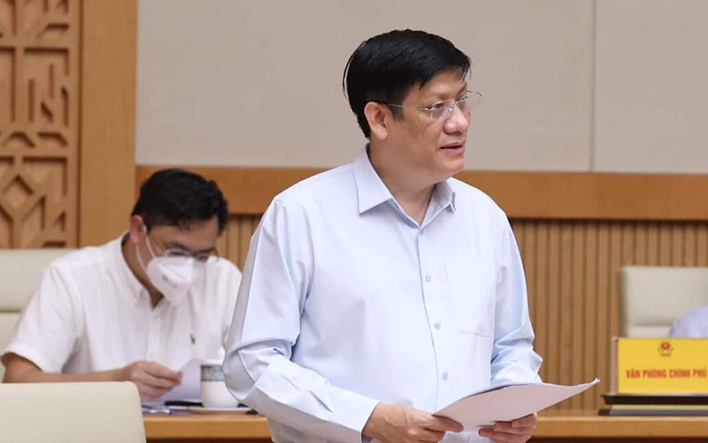 Bộ trưởng báo cáo tại cuộc họp. (Ảnh: DƯƠNG GIANG)