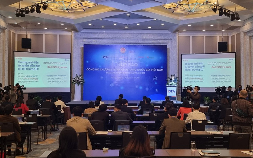 Họp báo công bố chương trình “Gian hàng quốc gia Việt Nam trên sàn thương mại điện tử JD.com”.