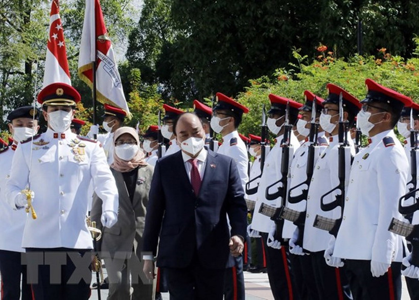 Lễ đón Chủ tịch nước Nguyễn Xuân Phúc thăm cấp Nhà nước tới Singapore