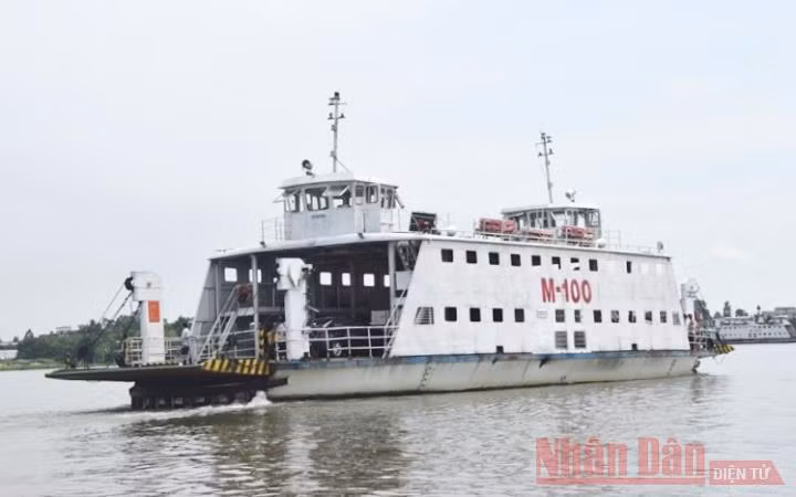 Phà Cao Lãnh chính thức dừng hoạt động kể từ ngày 24-8.